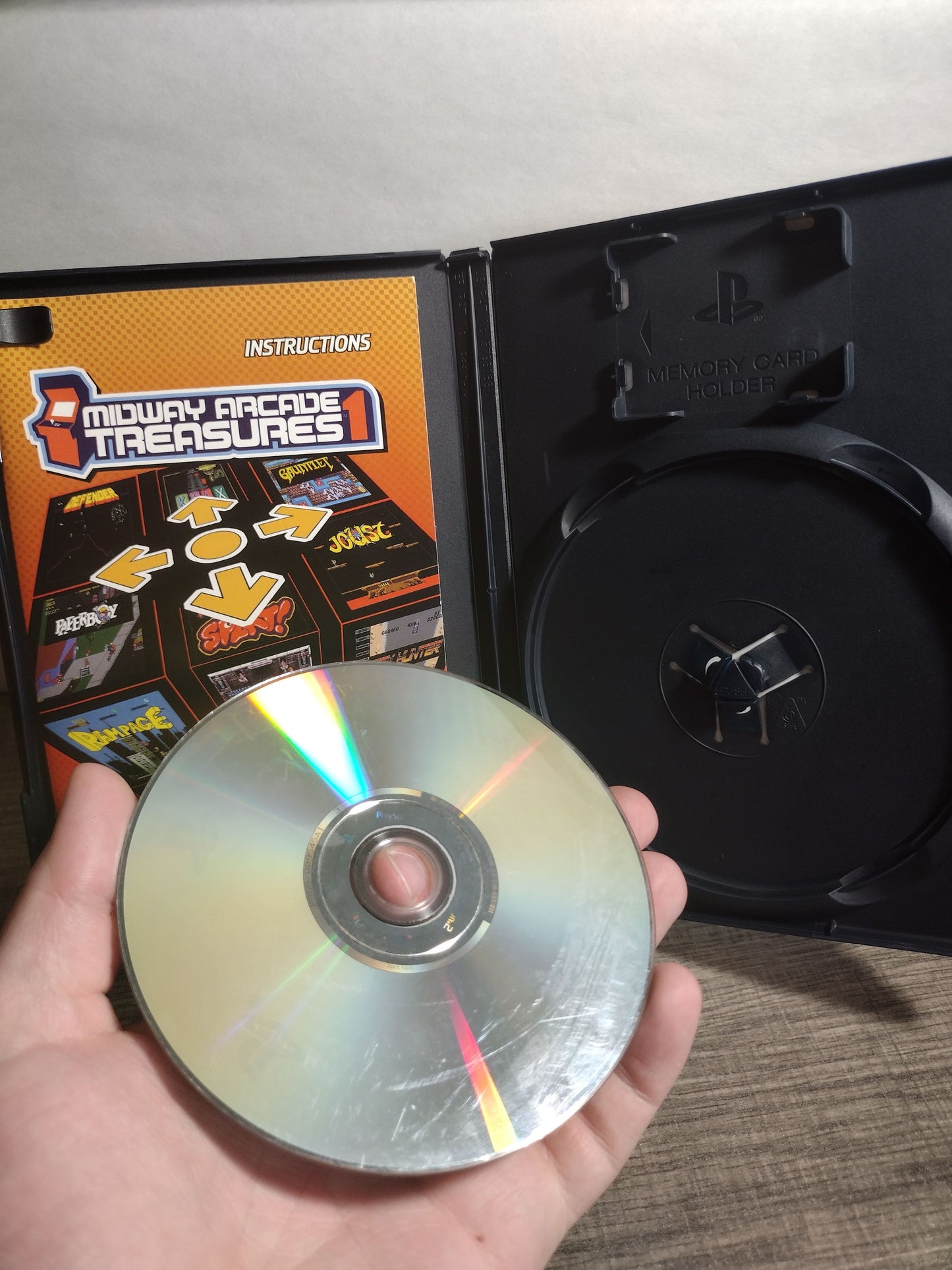 Midway Arcade Treasures Volume 1 CIB tested and working