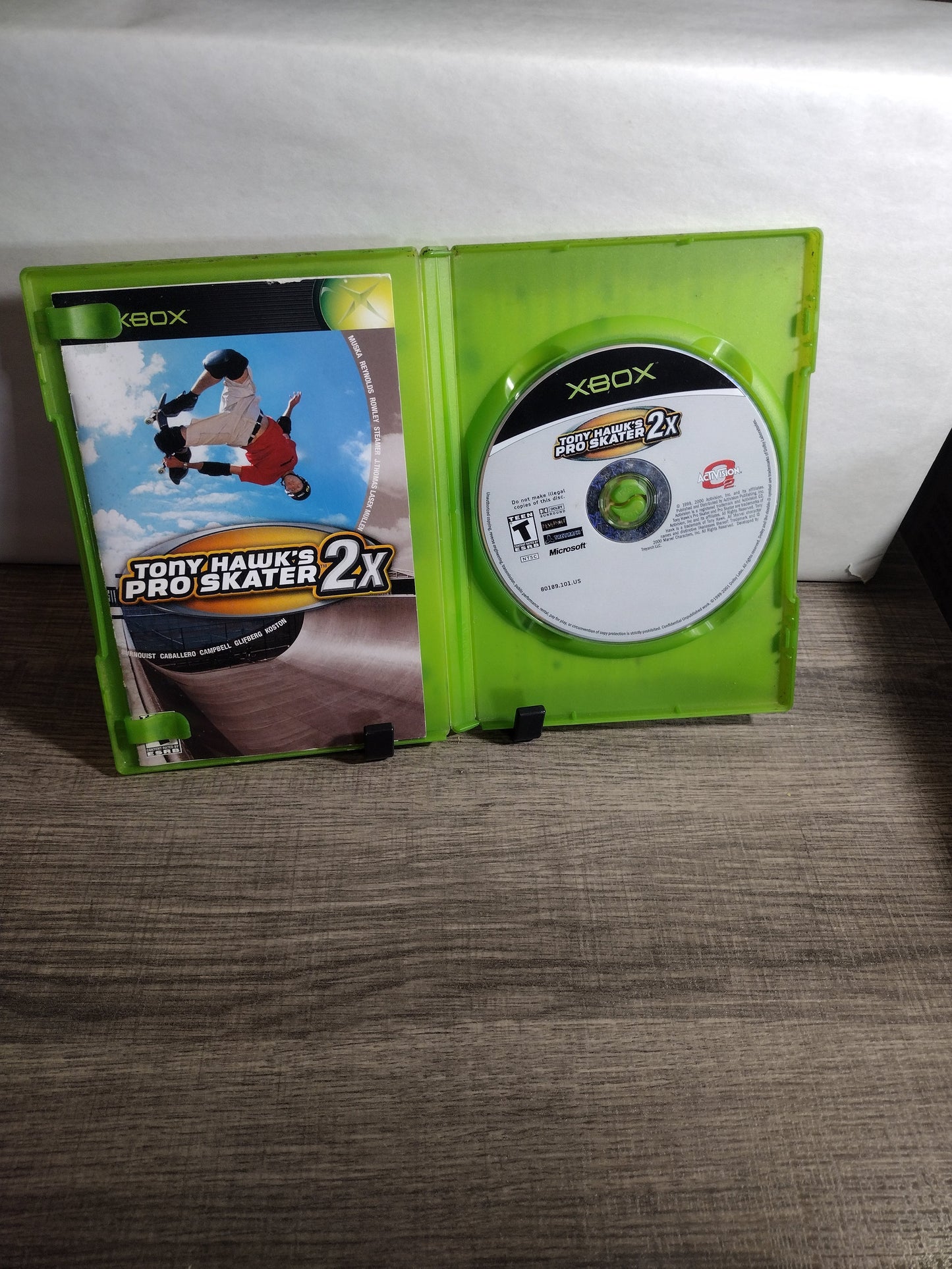 Tony Hawk's Pro Skater 2x - no box cover tested and working