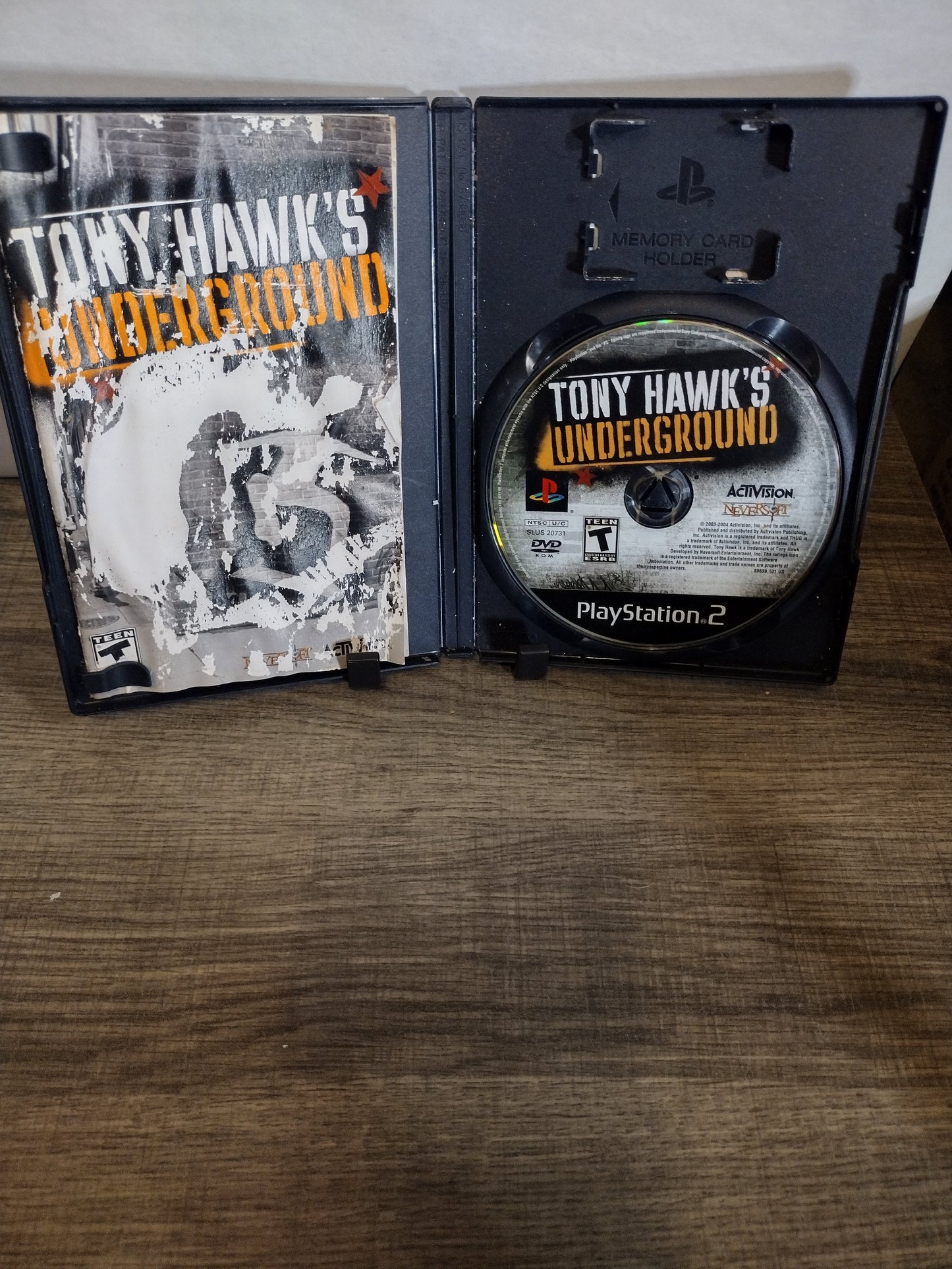 Tony Hawk's Underground - CIB water Damaged tested and working